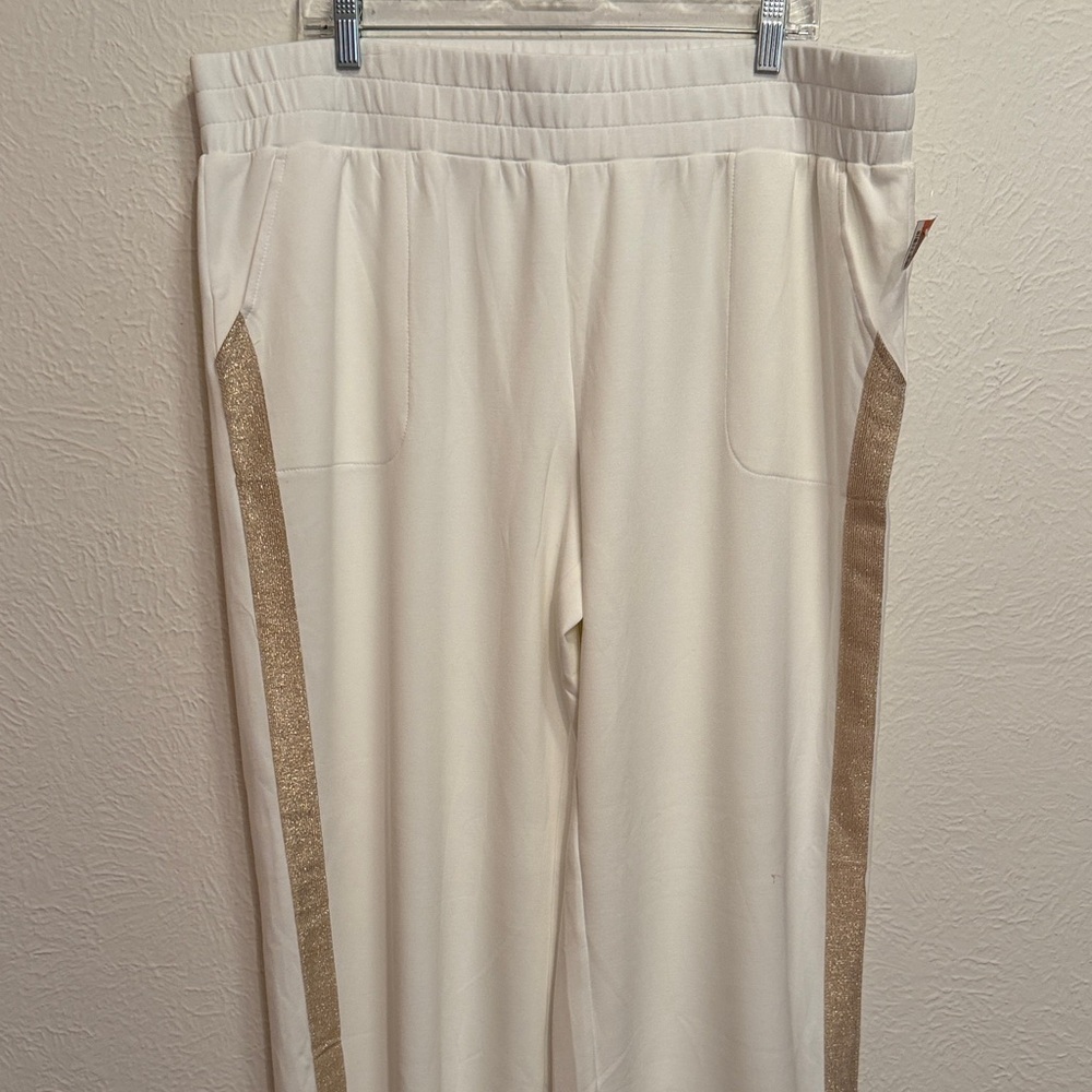 πββοΈπββοΈπββοΈBOGOHOπββοΈπββοΈπββοΈCream Wide-Leg Lounge Pants with Gold Side Stripe - Picture 2 of 12